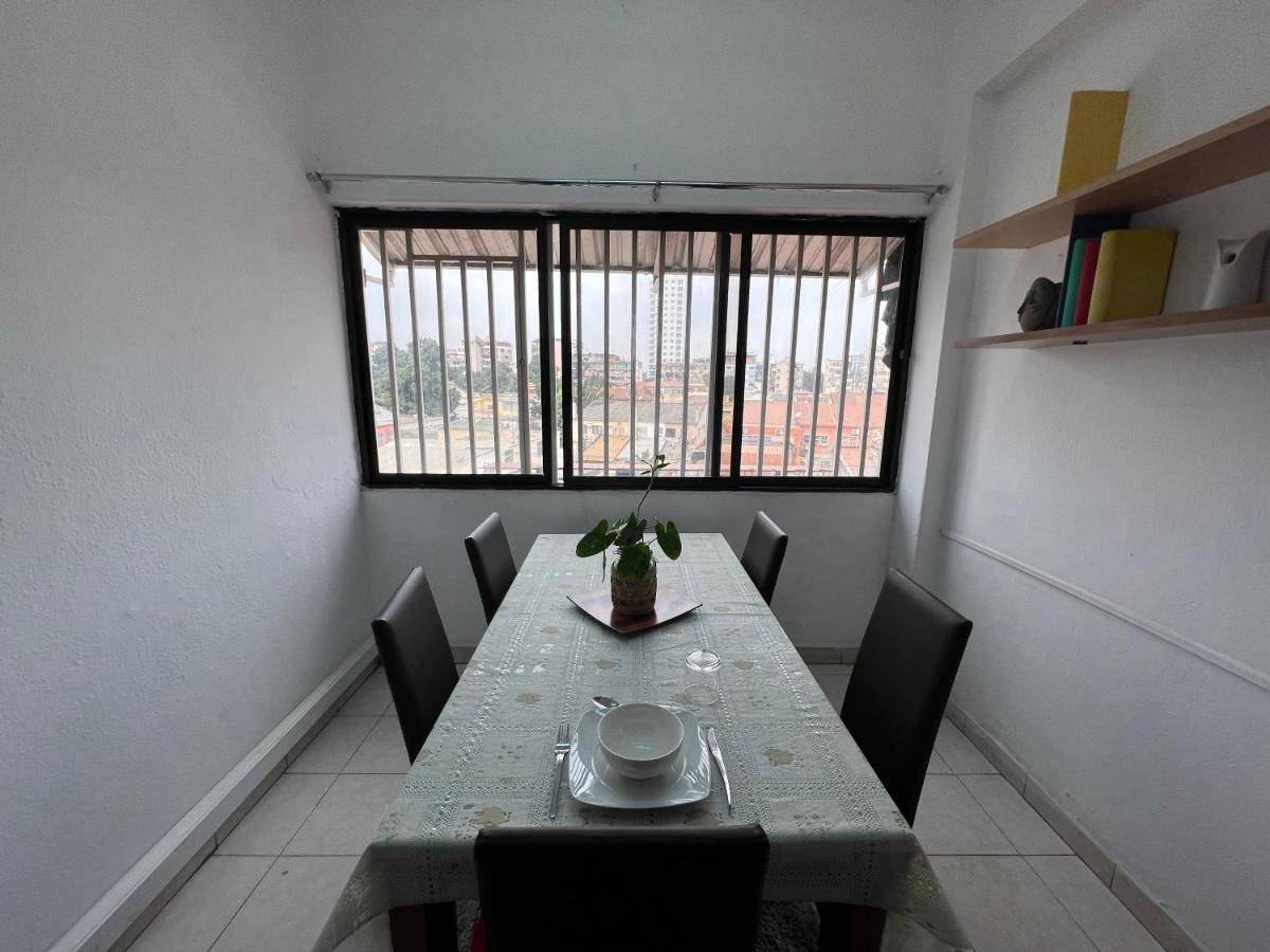 Ferienwohnung Africa Em Zona Comercial De Luanda Exterior foto
