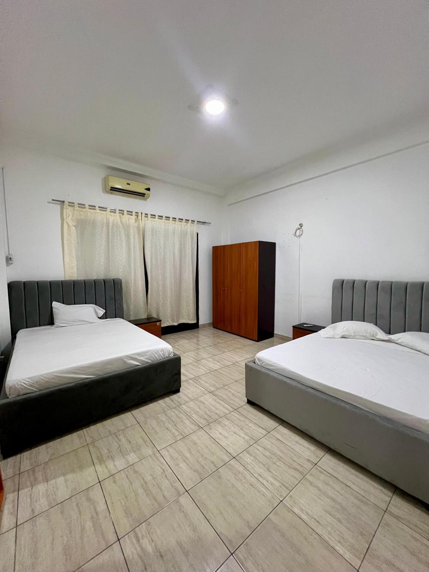 Ferienwohnung Africa Em Zona Comercial De Luanda Exterior foto